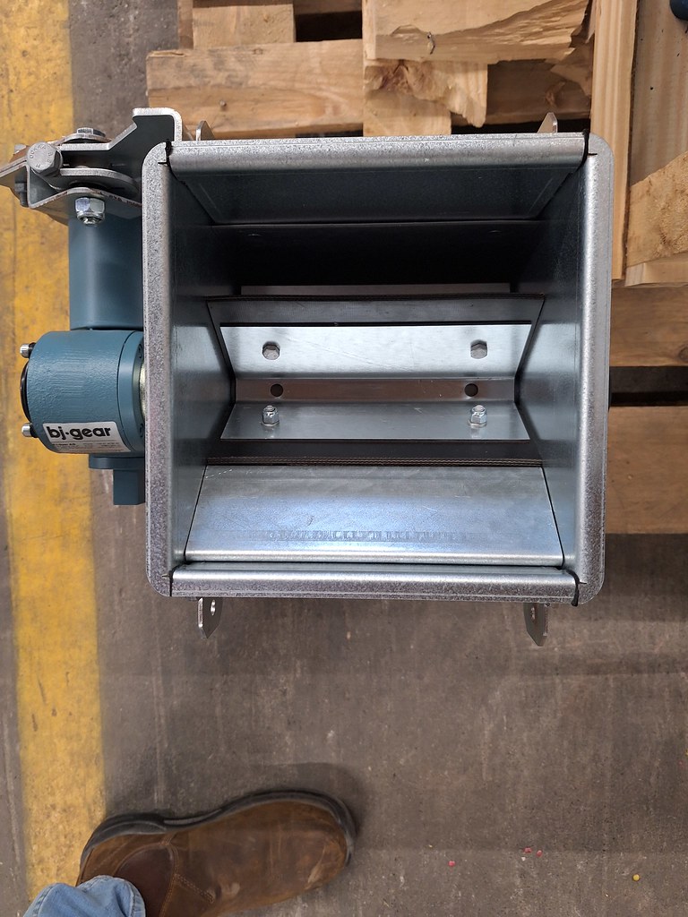 Cyclofan Airlock Internals